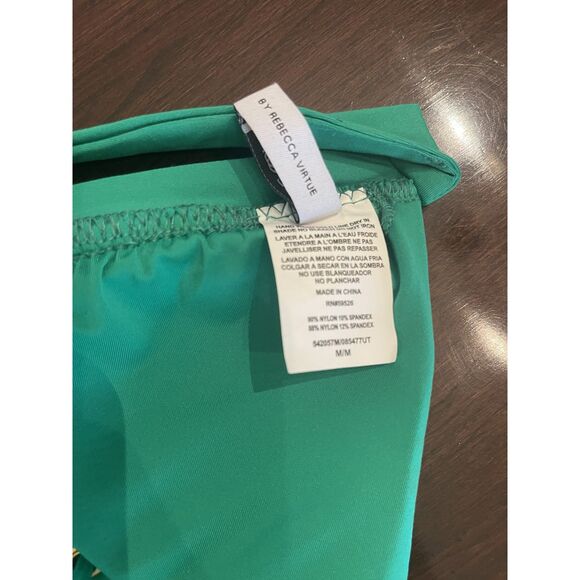 NWT BECCA Women's Bikini Top Size M Green Triangle Halter Plunge Neckline Medium - Picture 8 of 11